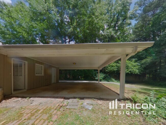 Building Photo - 4539 Riverwood Cir