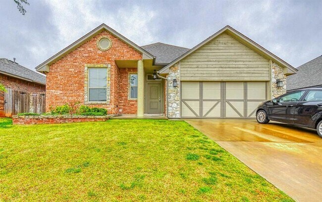 Building Photo - 2204 Alameda Park Dr