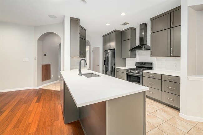 Building Photo - 4920 Hibiscus Valley Dr