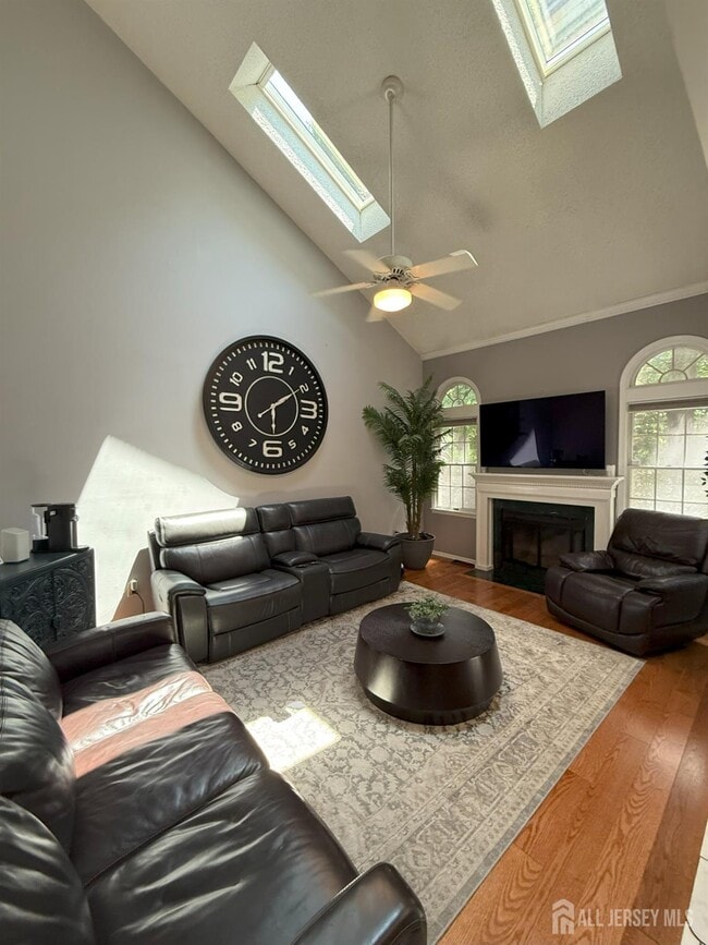 Building Photo - 37 Dorchester Dr