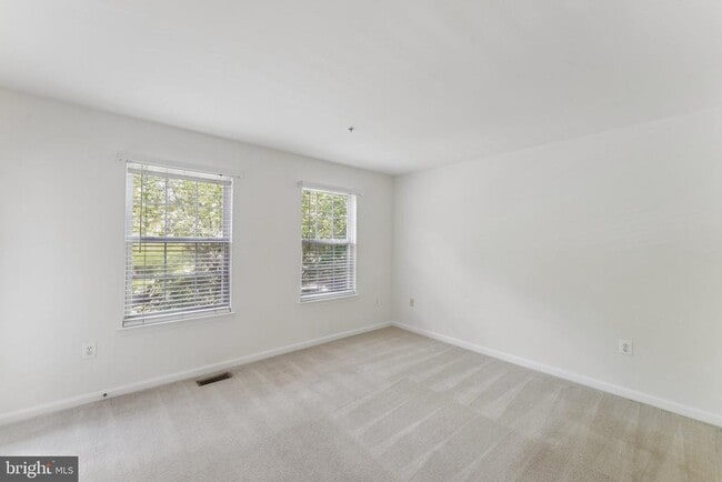 Building Photo - 11892 Breton Ct