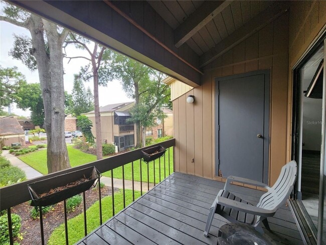 Building Photo - Cute Studio in the heart of Tampa