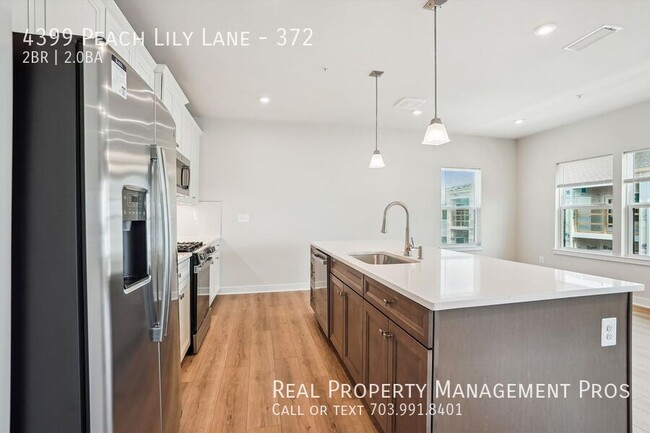 Building Photo - 4399 Peach Lily Ln