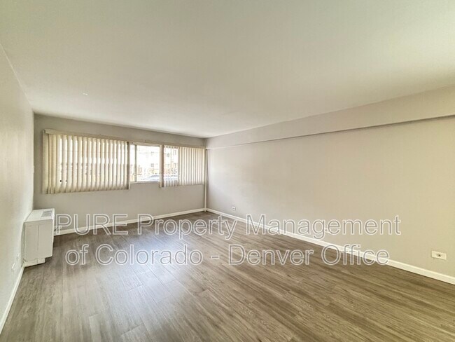 Building Photo - 888 Logan St