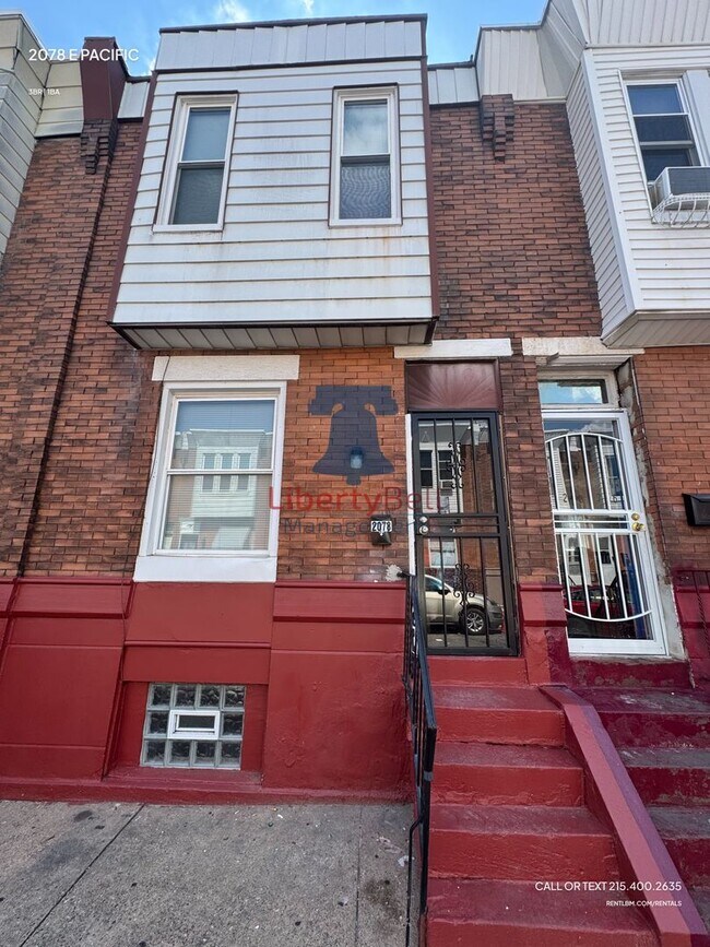 Building Photo - 2078 E Pacific St