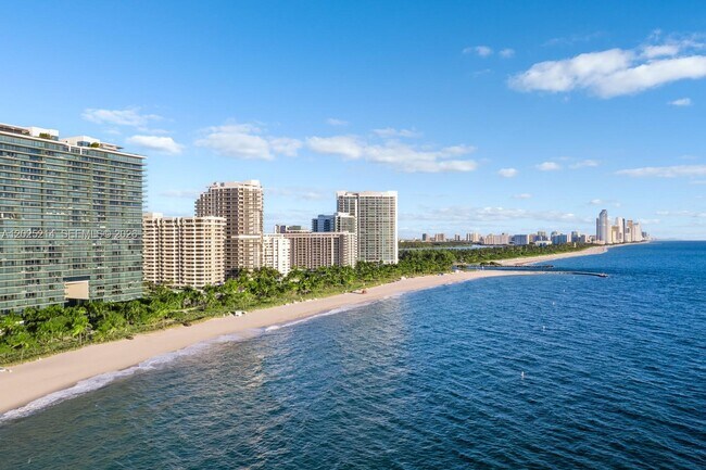 Building Photo - 10203 Collins Ave