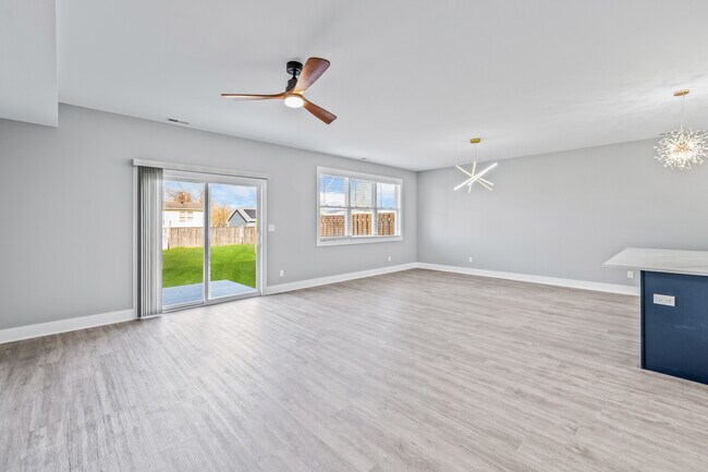 Building Photo - 1505 Sage Ln