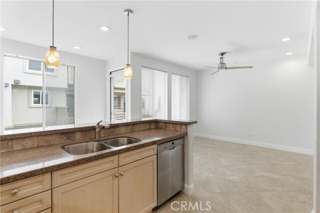 Building Photo - 19307 Surfview Dr