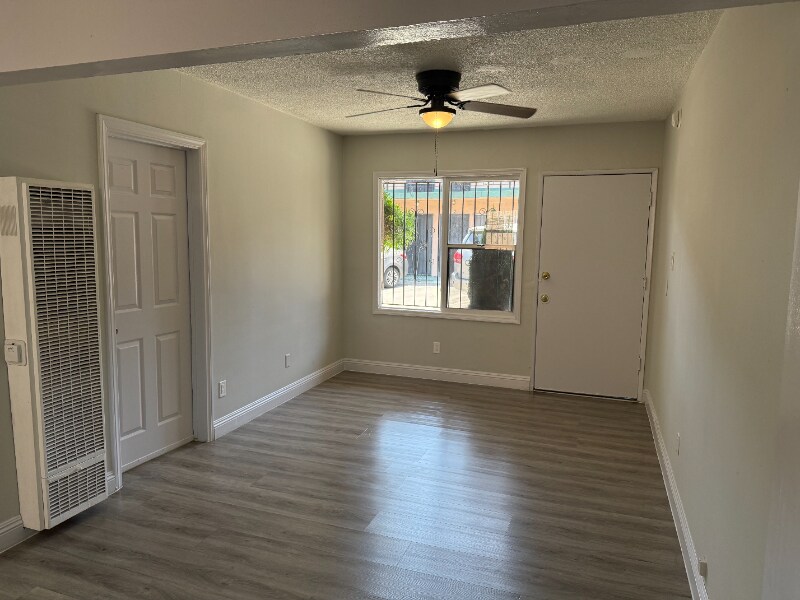Building Photo - 7830 S Western Ave