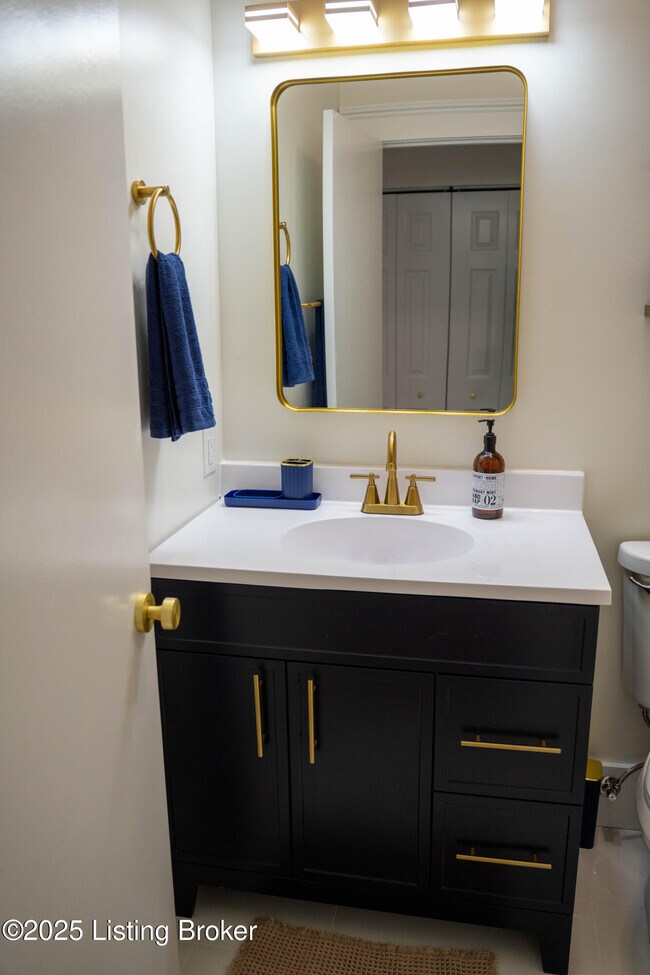 Building Photo - 1135 S 1st St