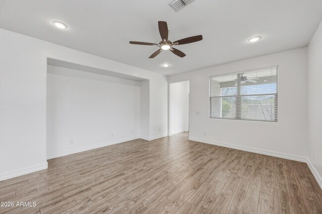 Building Photo - 33715 N 29th Ave