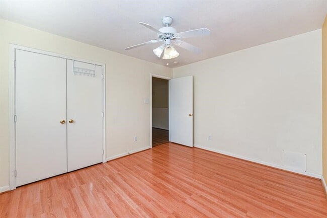 Building Photo - 11830 Hueco Tanks Dr