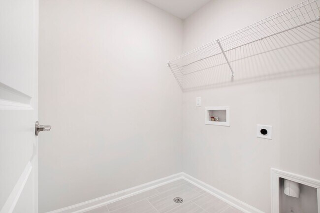 Building Photo - Modern & Charming 3-Bedroom Townhome in Durham!