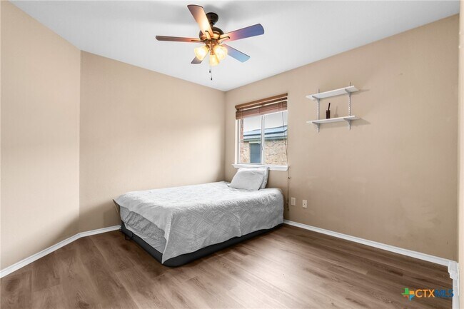 Building Photo - 6711 Bayberry Dr