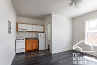 Building Photo - 3957 W Irving Park Rd