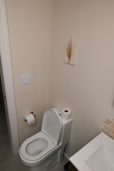 Building Photo - 1585 Secessionville Rd