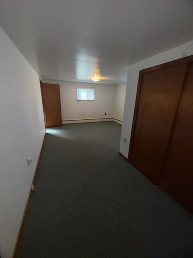 Building Photo - Nice two bedroom house in Shippesnburg