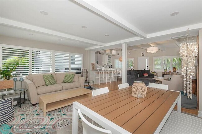 Building Photo - 1936 Harbour Inlet Dr