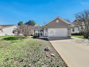 Building Photo - 108 River Watch Dr