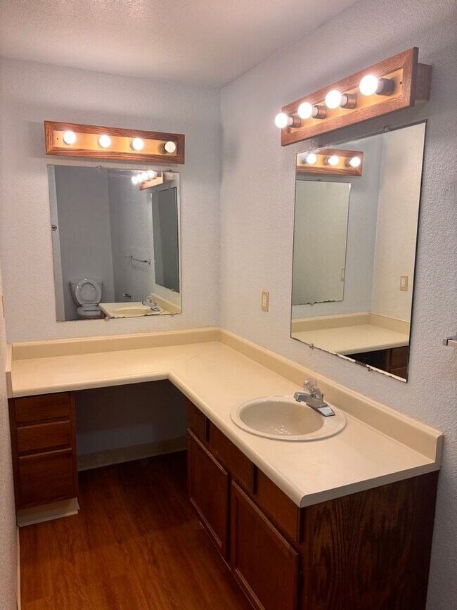 Building Photo - 7340 Bearfoot Cir