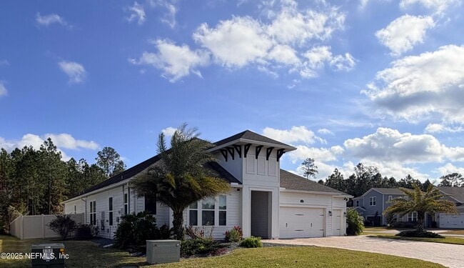 Building Photo - 26 Antila Wy.