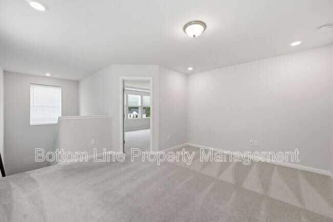 Building Photo - 517 Hanover Shr Ln