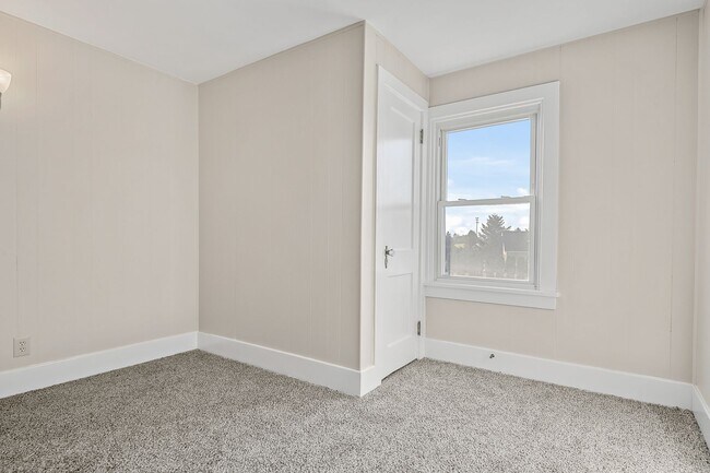 Building Photo - 206 Hershey Rd