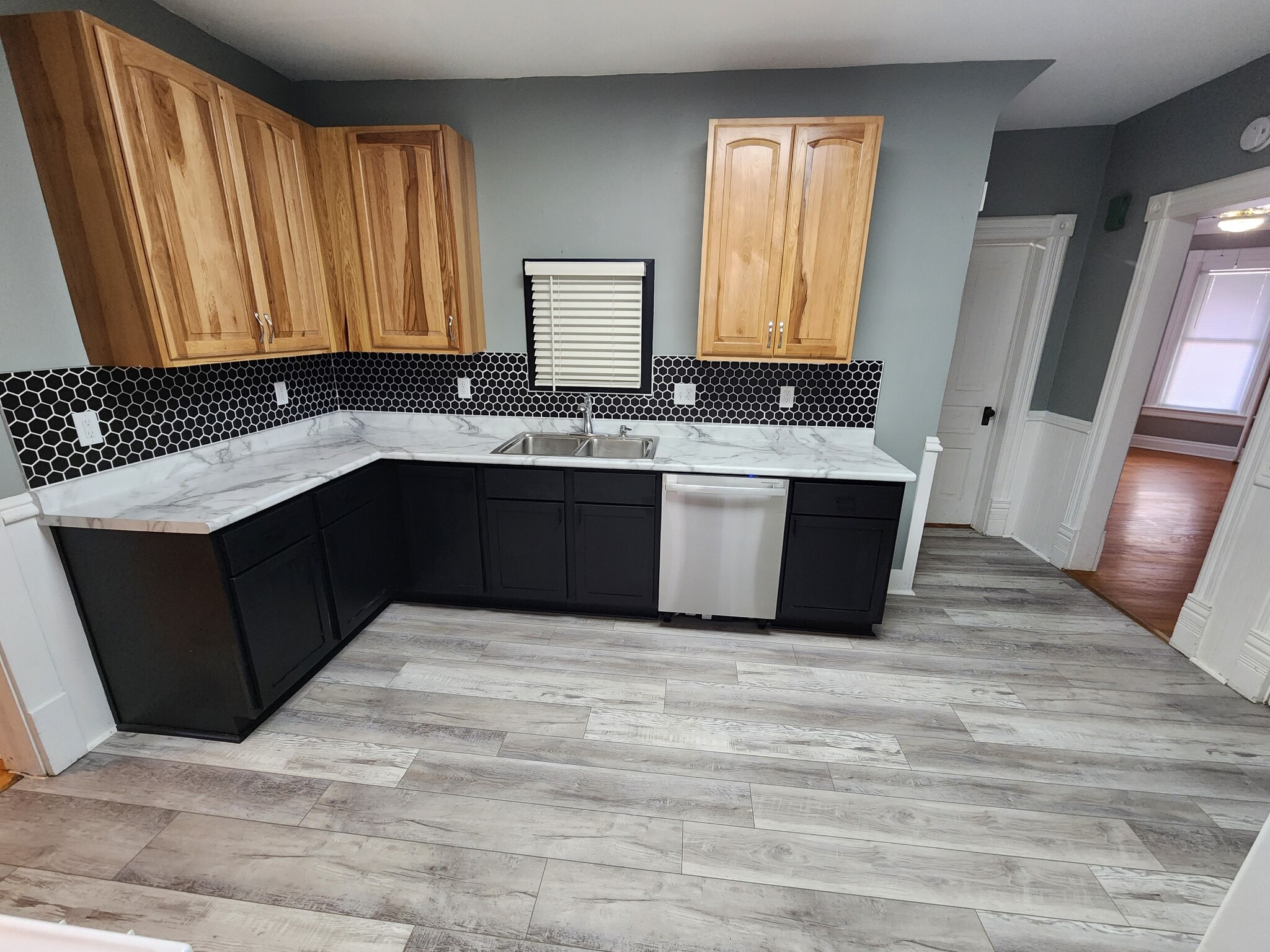 Kitchen 3 - 207 N 6th St