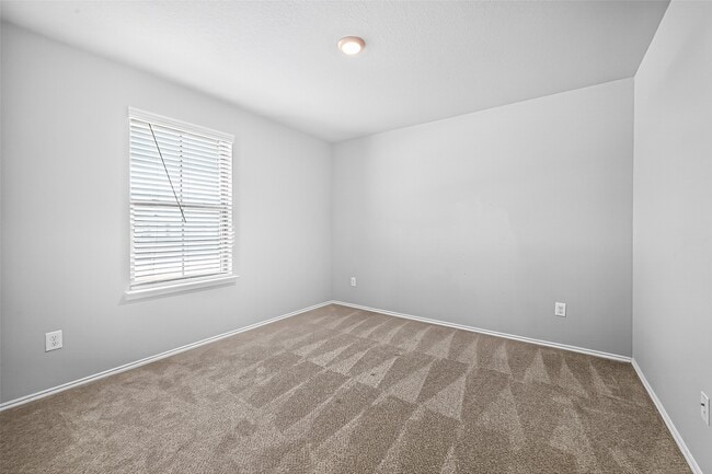 Building Photo - 1610 Bear Spring Dr