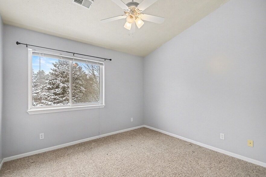 Building Photo - 8410 Jasonville Ct SE