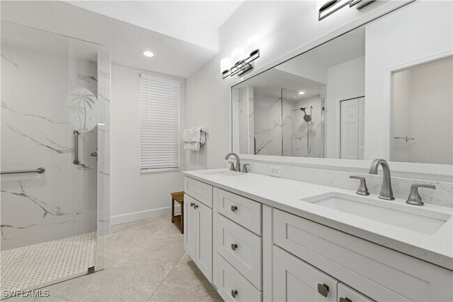 Building Photo - 25248 Pelican Creek Cir