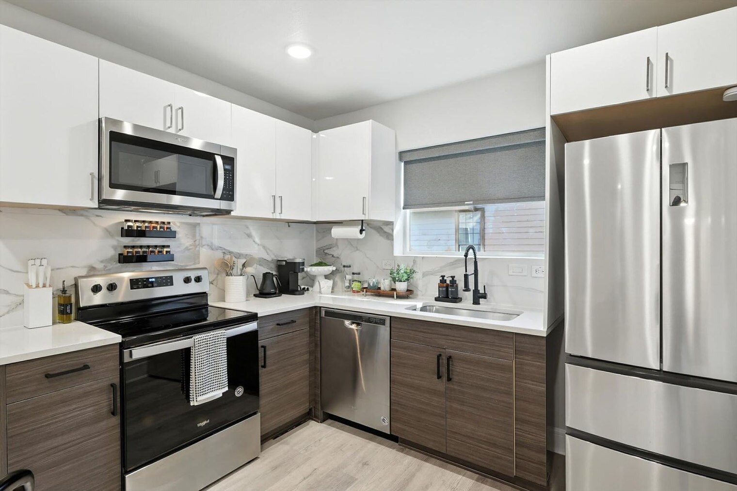 Building Photo - 5025 San Jacinto St