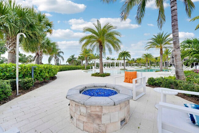 Building Photo - 13810 Cross Pointe Ct