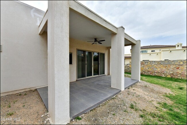 Building Photo - 5973 Cartagena Cir