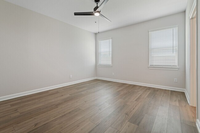 Building Photo - 1031 Rosewood Trl