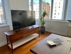 Building Photo - 676 Amsterdam Ave