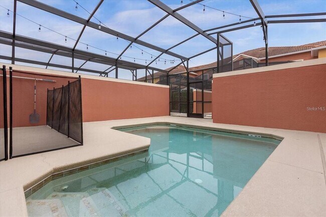 Building Photo - 2935 Buccaneer Palm Rd
