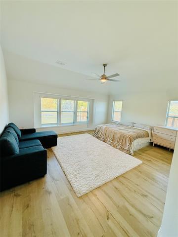 Building Photo - 218 Oakcrest Dr