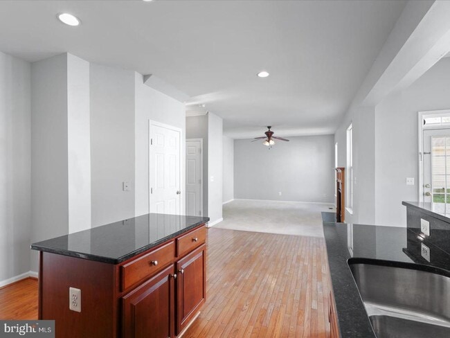Building Photo - 6713 Selbourne Ln