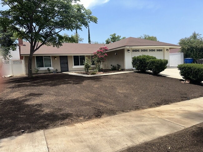 Primary Photo - 4 bed with 2 baths in Riverside, CA next t...