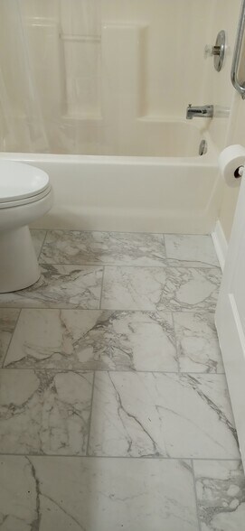 Building Photo - 289 Rotonda Blvd W