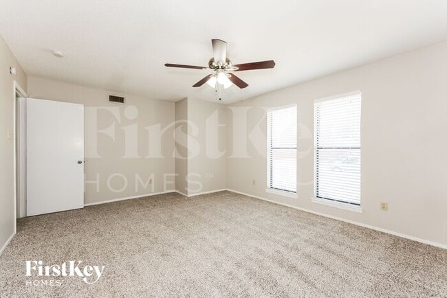 Building Photo - 2605 Trailridge Dr