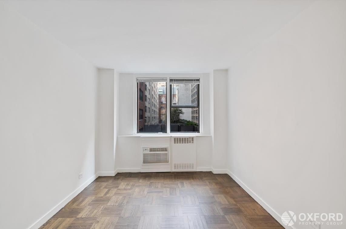 Building Photo - 440 E 79th St
