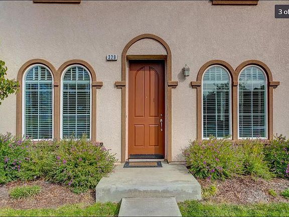 Building Photo - 329 Kiawah River Dr