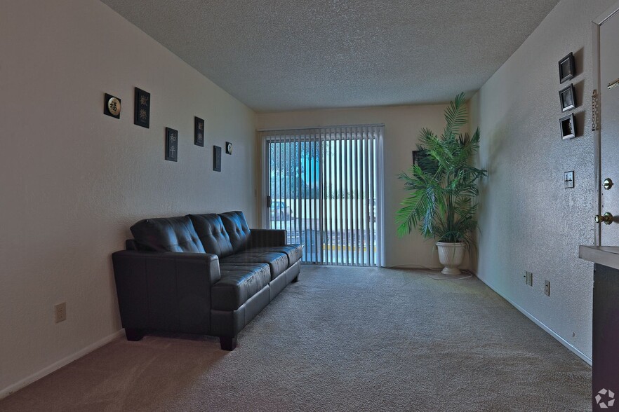 Interior Photo - Shadow Ridge Apartments