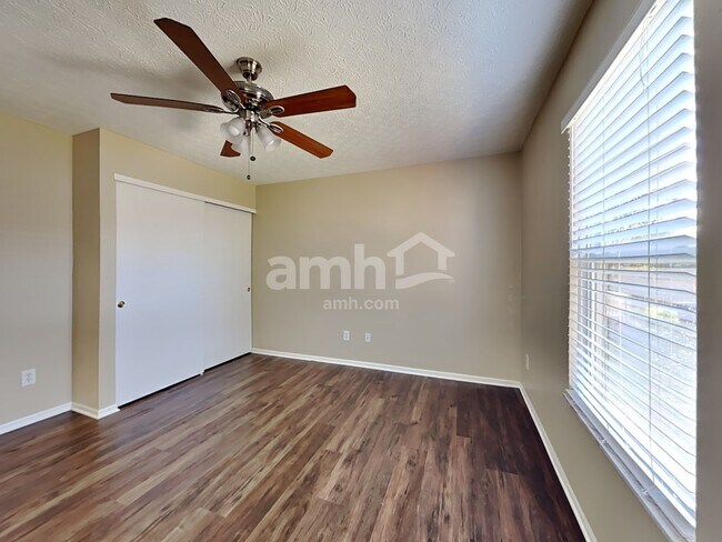 Building Photo - 2175 Maribeth Pl