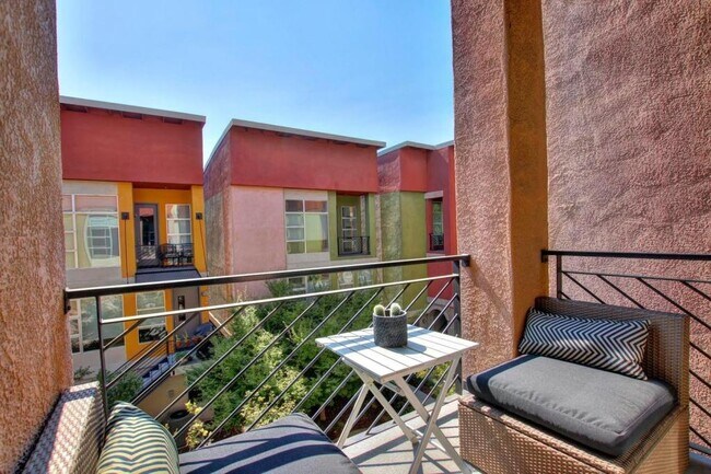 Building Photo - 792 Krypton Ct