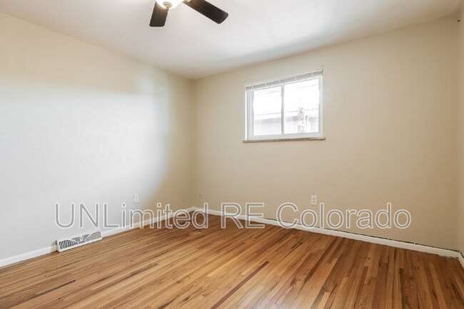 Building Photo - 1014 N Raleigh St