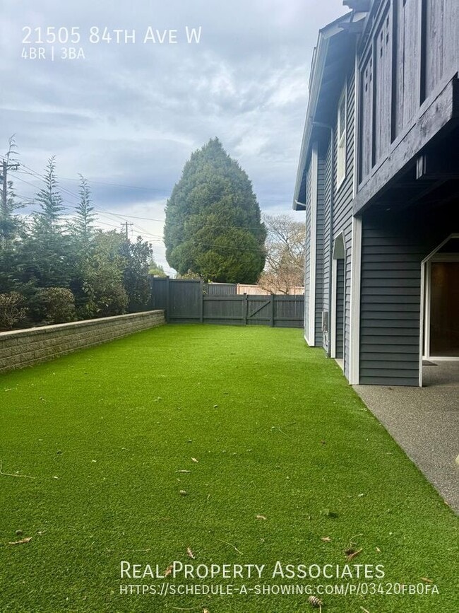 Building Photo - 21505 84th Ave W