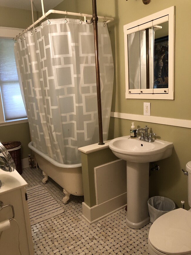 Full Bathroom with Clawfoot Tub and Shower - 1311 Yale Pl